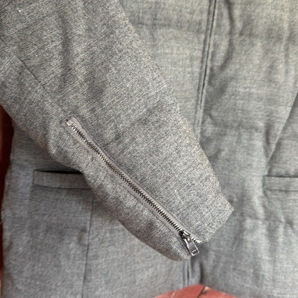 Ann Taylor heather gray goose down puffer zipper jacket. Shawl collar NWT. Large - Picture 4 of 9